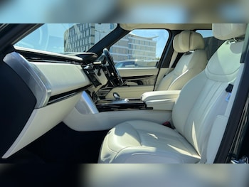 Used Land Rover Range Rover 2025 for sale - 76168731: Photo 3