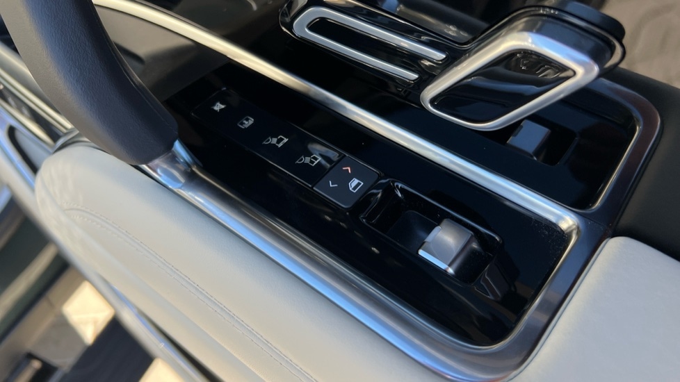 Used Land Rover Range Rover 2025 for sale - 76168731: Photo 48