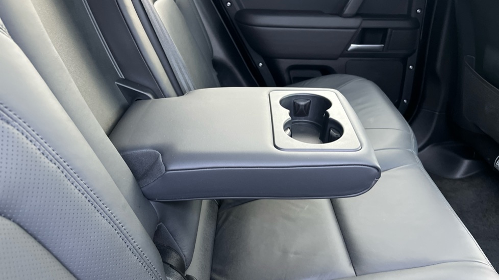 Used Land Rover Defender 2025 for sale - 76704363: Photo 54