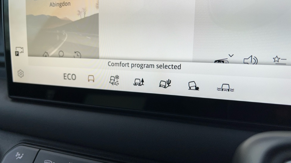 Used Land Rover Defender 2025 for sale - 76704363: Photo 72