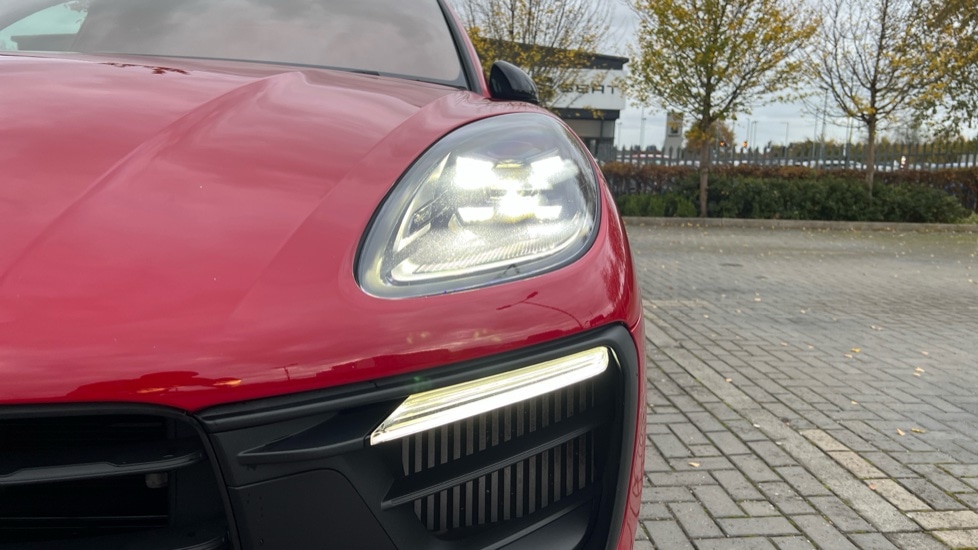 Used Porsche Macan 2022 for sale - 76754695: Photo 44