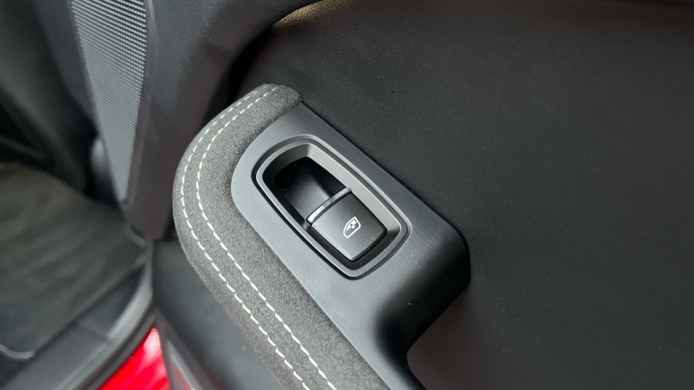 Used Porsche Macan 2022 for sale - 76754695: Photo 53