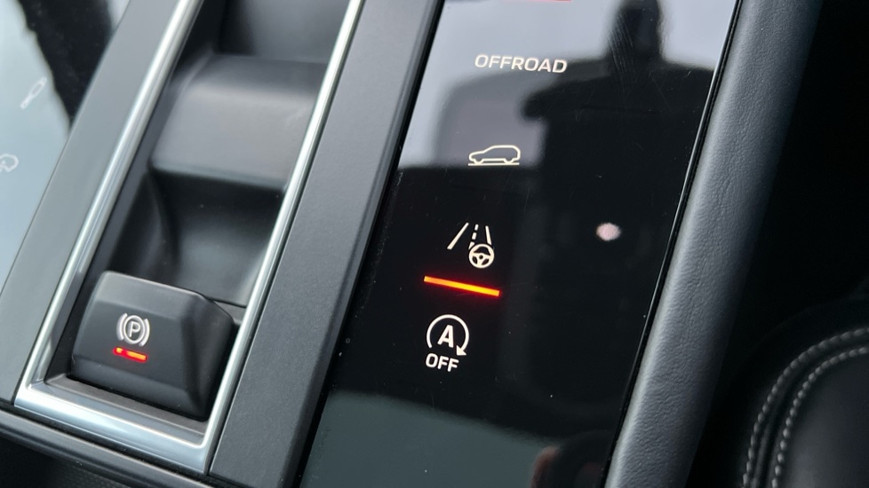 Used Porsche Macan 2022 for sale - 76754695: Photo 67