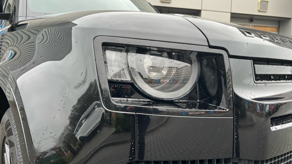 Used Land Rover Defender 2023 for sale - 77031544: Photo 17