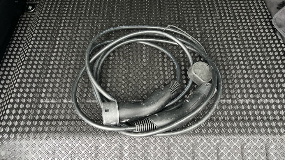 Used Land Rover Defender 2023 for sale - 77031544: Photo 53