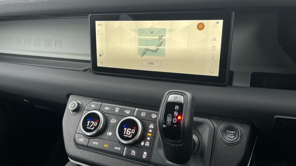 Used Land Rover Defender 2023 for sale - 77031544: Photo 62