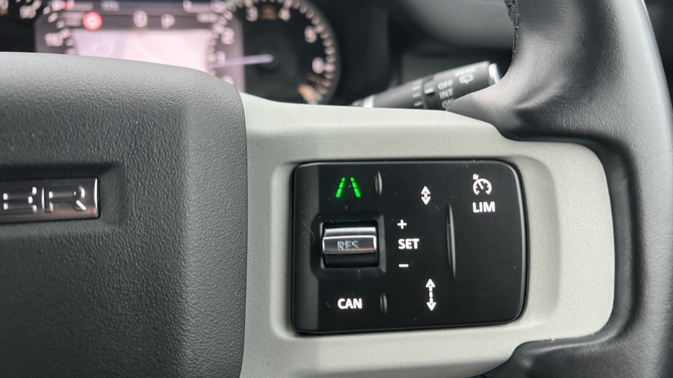 Used Land Rover Defender 2023 for sale - 77031544: Photo 69