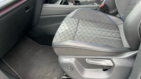 Used Volkswagen Tiguan 2024 for sale - 76104103: Photo 31