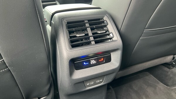 Used Volkswagen Tiguan 2024 for sale - 76104103: Photo 32