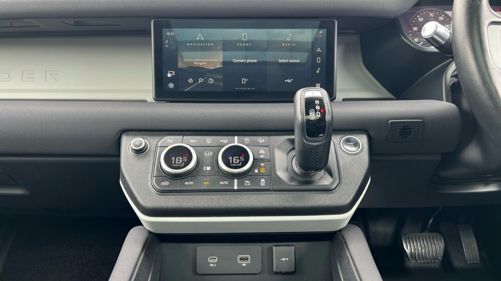 Used Land Rover Defender 2021 for sale - 77018391: Photo 14