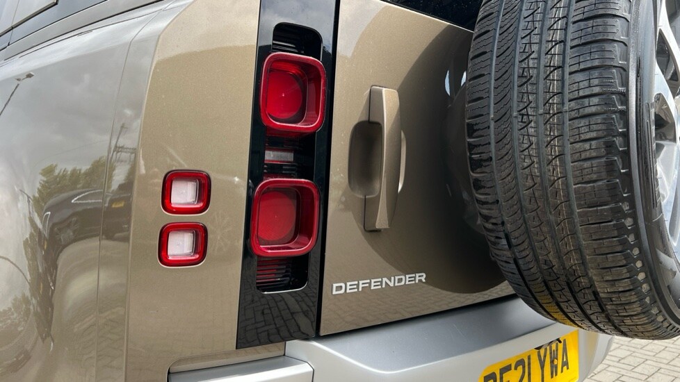 Used Land Rover Defender 2021 for sale - 77018391: Photo 19