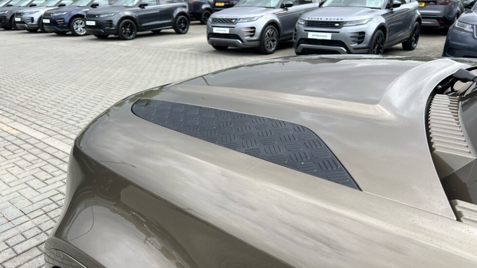 Used Land Rover Defender 2021 for sale - 77018391: Photo 22