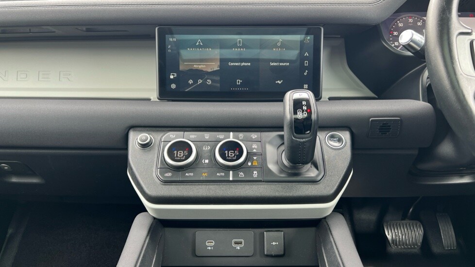 Used Land Rover Defender 2021 for sale - 77018391: Photo 29