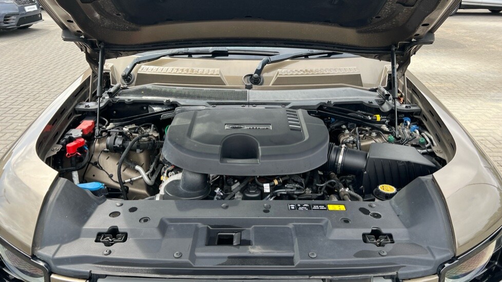 Used Land Rover Defender 2021 for sale - 77018391: Photo 30