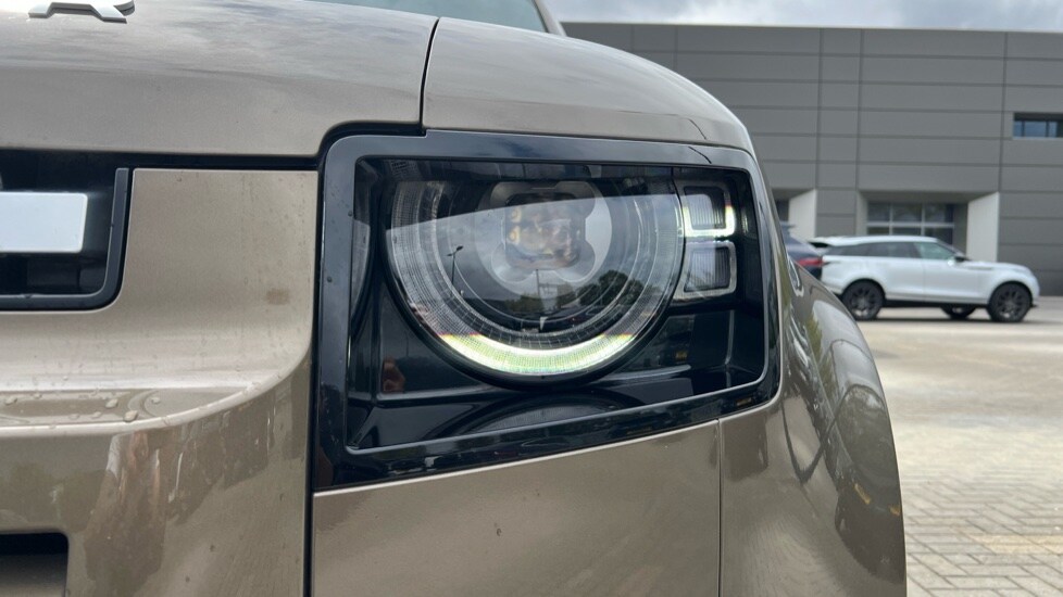 Used Land Rover Defender 2021 for sale - 77018391: Photo 40