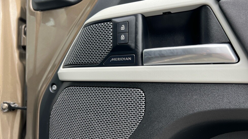 Used Land Rover Defender 2021 for sale - 77018391: Photo 46