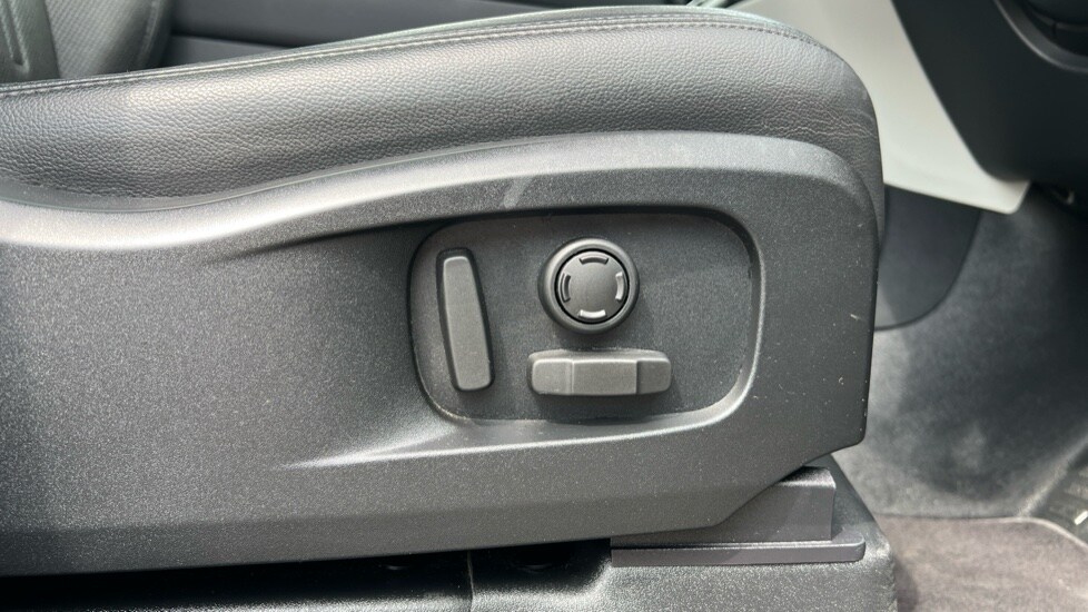 Used Land Rover Defender 2021 for sale - 77018391: Photo 48