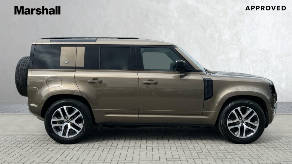 Used Land Rover Defender 2021 for sale - 77018391: Photo 5