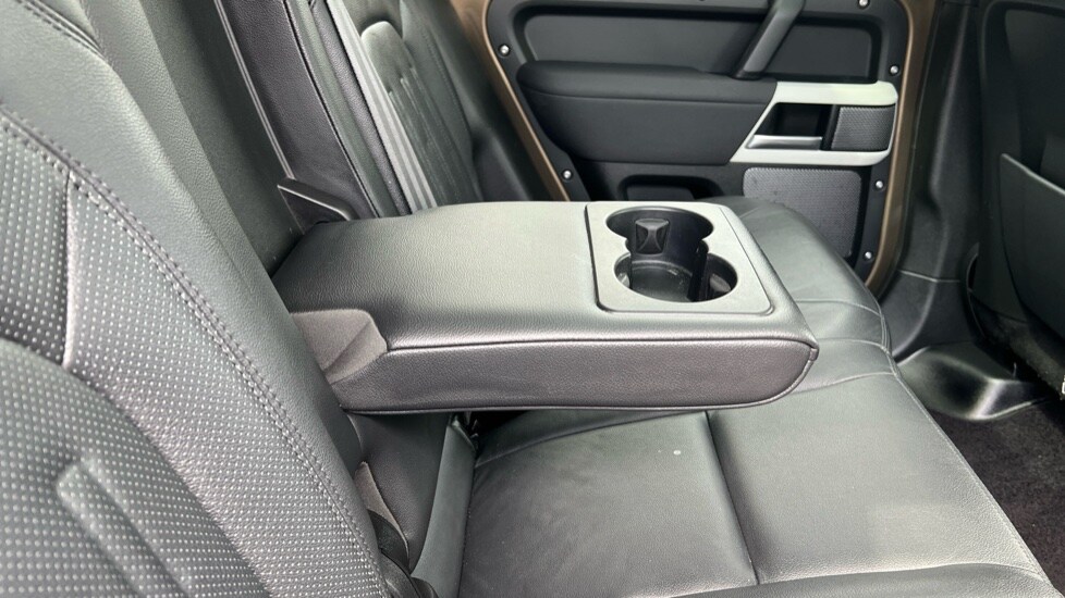 Used Land Rover Defender 2021 for sale - 77018391: Photo 54