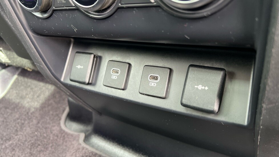 Used Land Rover Defender 2021 for sale - 77018391: Photo 55