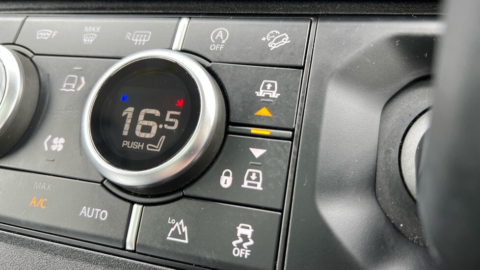 Used Land Rover Defender 2021 for sale - 77018391: Photo 75