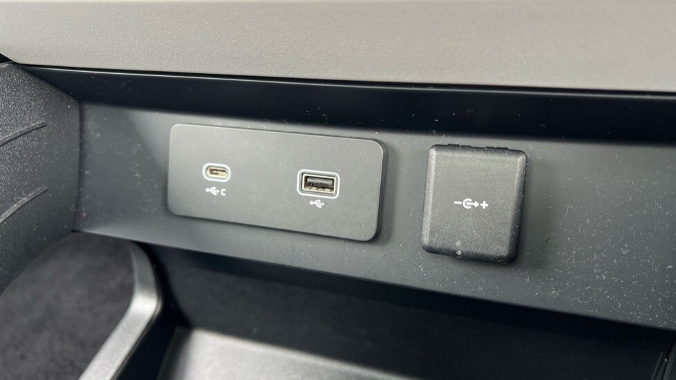 Used Land Rover Defender 2021 for sale - 77018391: Photo 77