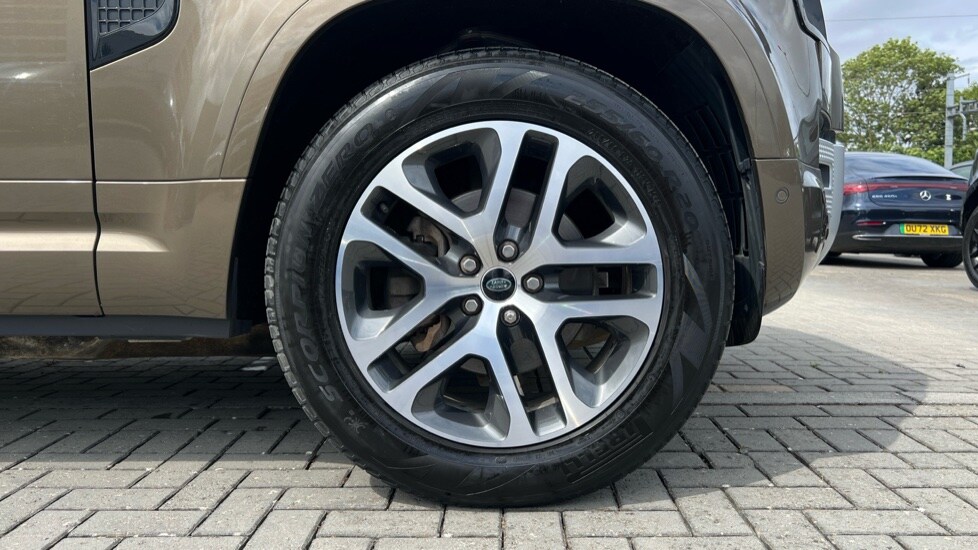 Used Land Rover Defender 2021 for sale - 77018391: Photo 8