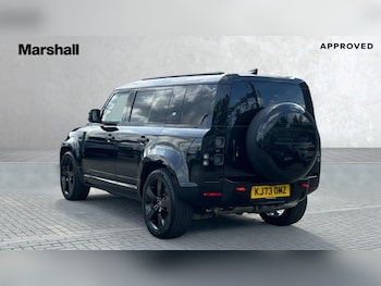 Used Land Rover Defender 2024 for sale - 75735334: Photo