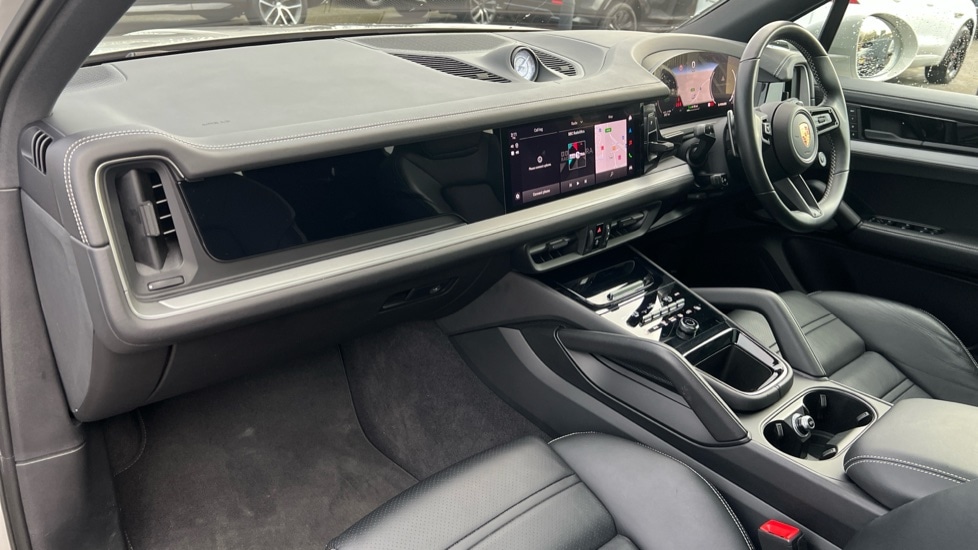 Used Porsche Cayenne 2024 for sale - 76901369: Photo 10