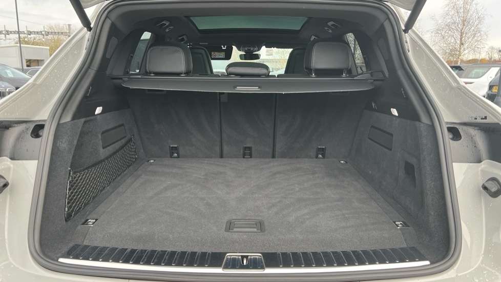 Used Porsche Cayenne 2024 for sale - 76901369: Photo 15