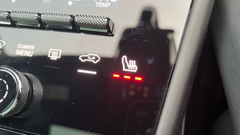 Used Porsche Cayenne 2024 for sale - 76901369: Photo 34