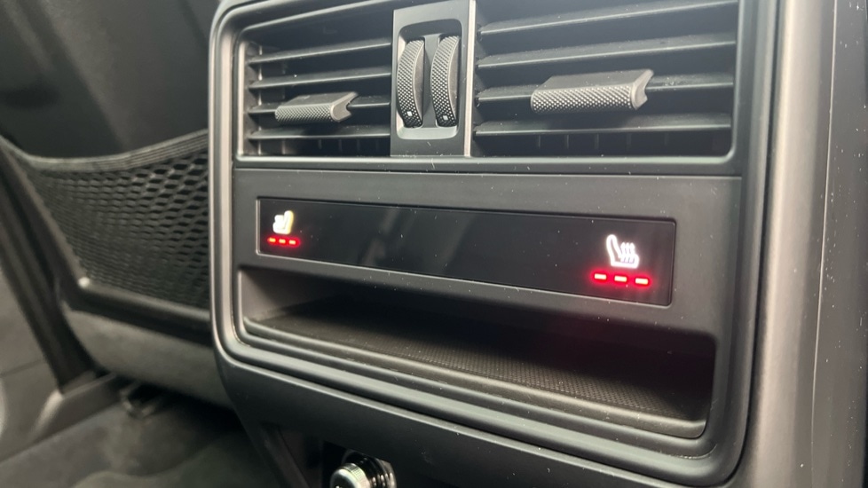 Used Porsche Cayenne 2024 for sale - 76901369: Photo 56