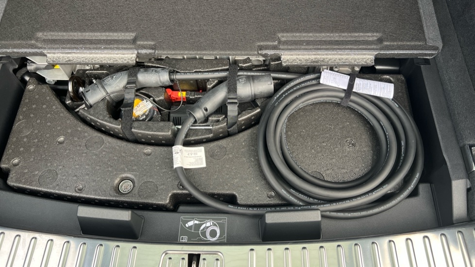 Used Porsche Cayenne 2024 for sale - 76901369: Photo 57