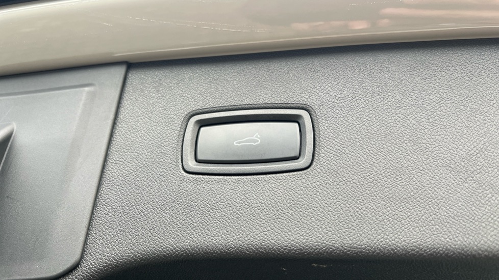 Used Porsche Cayenne 2024 for sale - 76901369: Photo 58