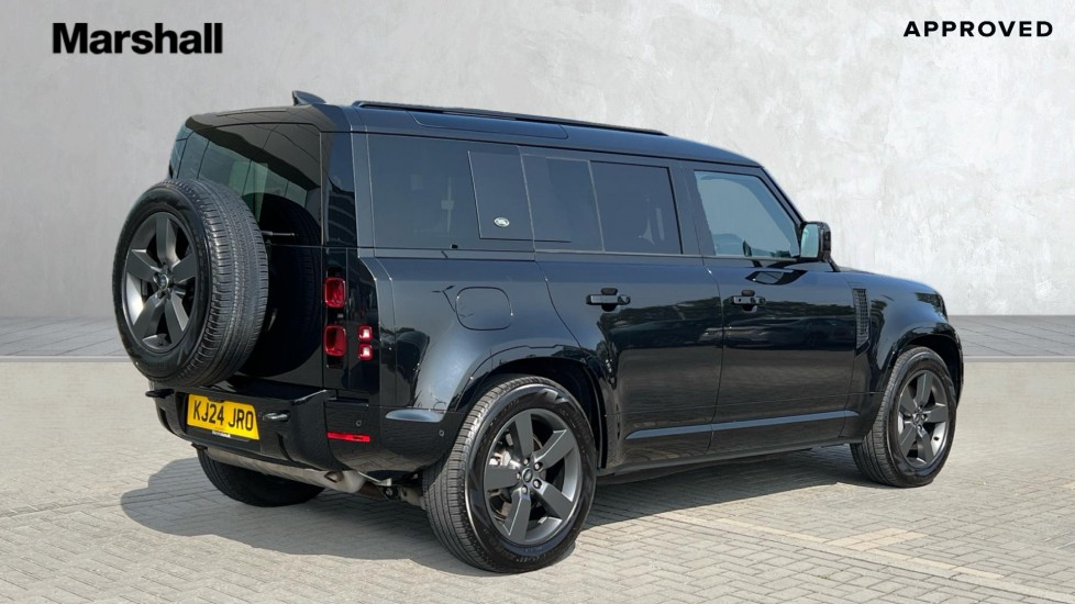 Used Land Rover Defender 2024 for sale - 76140462: Photo 25