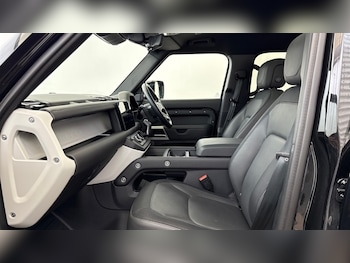 Used Land Rover Defender 2024 for sale - 76140462: Photo 3