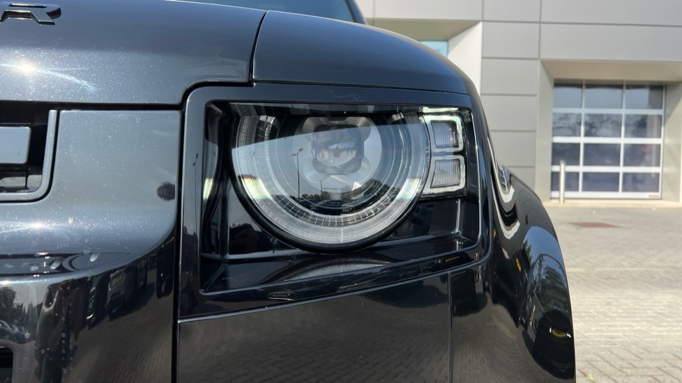 Used Land Rover Defender 2024 for sale - 76140462: Photo 41