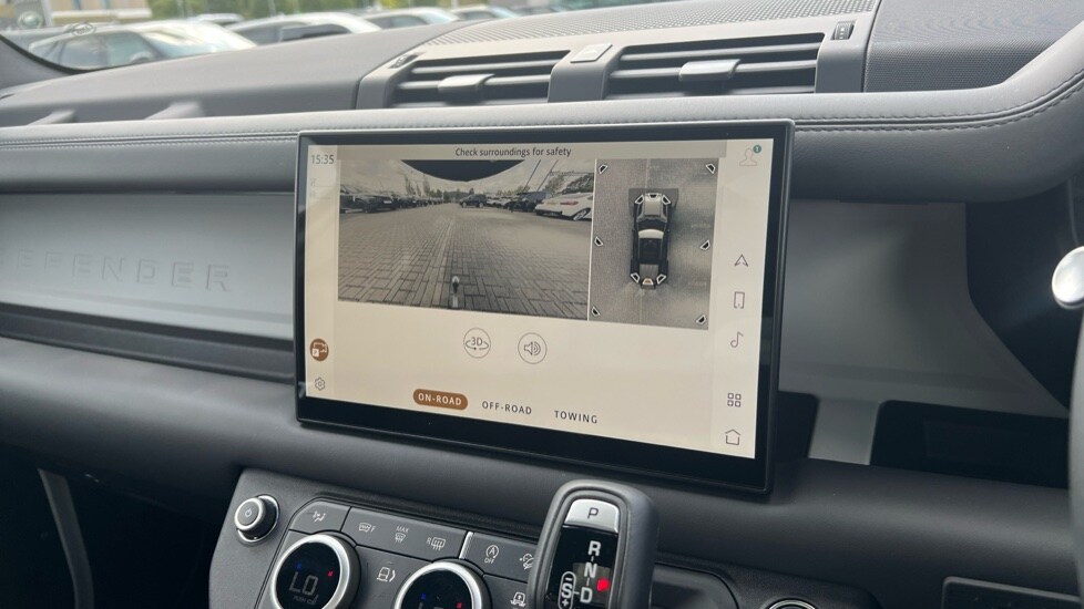 Used Land Rover Defender 2024 for sale - 76568042: Photo 12