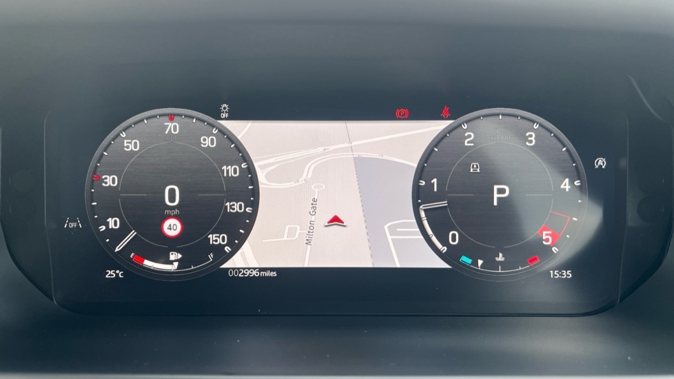 Used Land Rover Defender 2024 for sale - 76568042: Photo 16