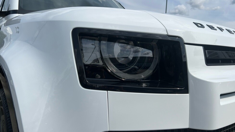 Used Land Rover Defender 2024 for sale - 76568042: Photo 17