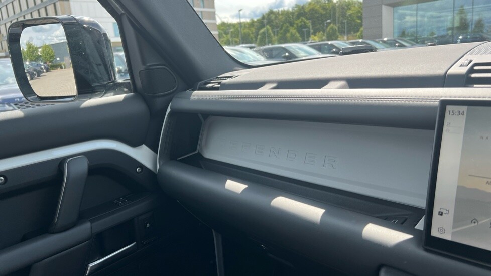 Used Land Rover Defender 2024 for sale - 76568042: Photo 23