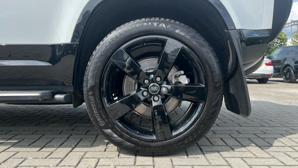 Used Land Rover Defender 2024 for sale - 76568042: Photo 33