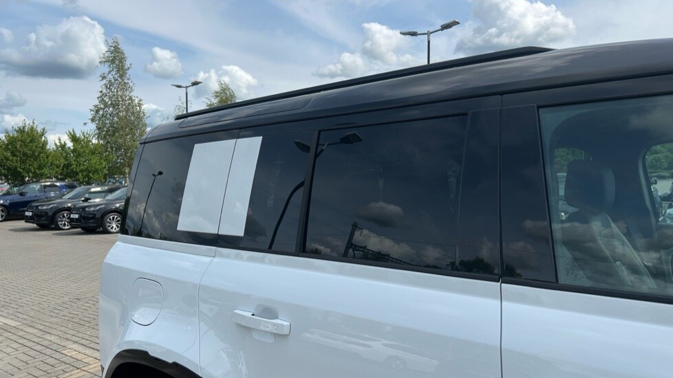 Used Land Rover Defender 2024 for sale - 76568042: Photo 35