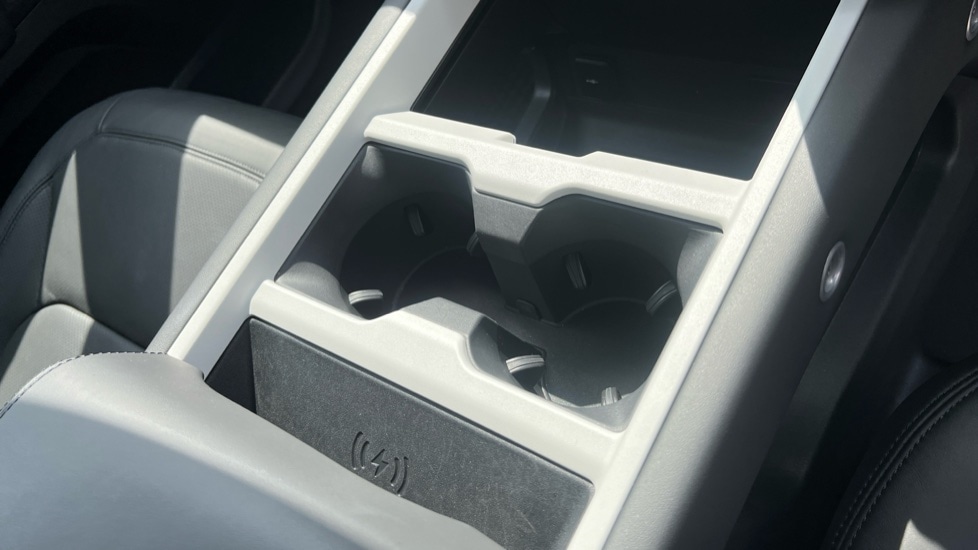 Used Land Rover Defender 2024 for sale - 76568042: Photo 53