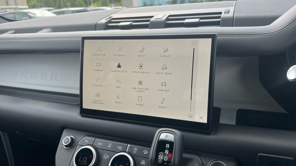 Used Land Rover Defender 2024 for sale - 76568042: Photo 64