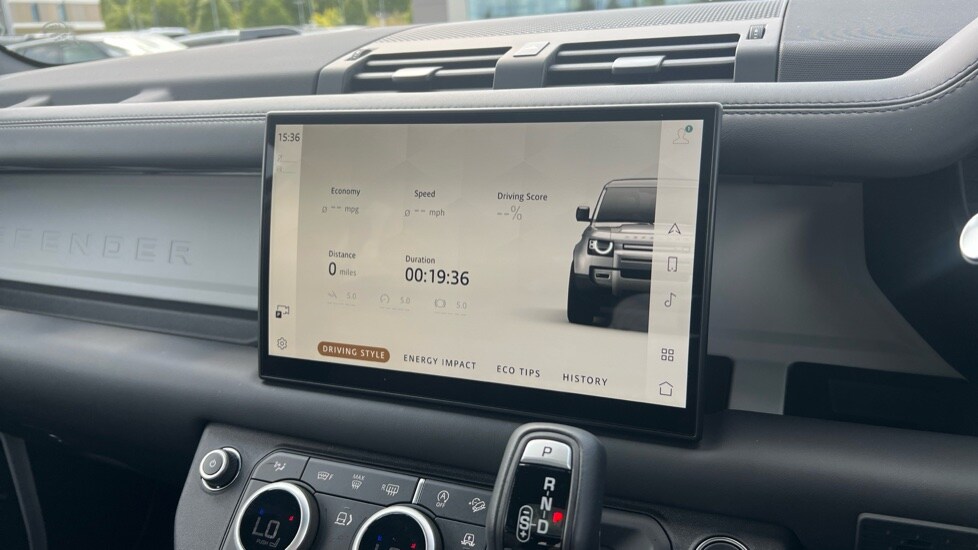 Used Land Rover Defender 2024 for sale - 76568042: Photo 66