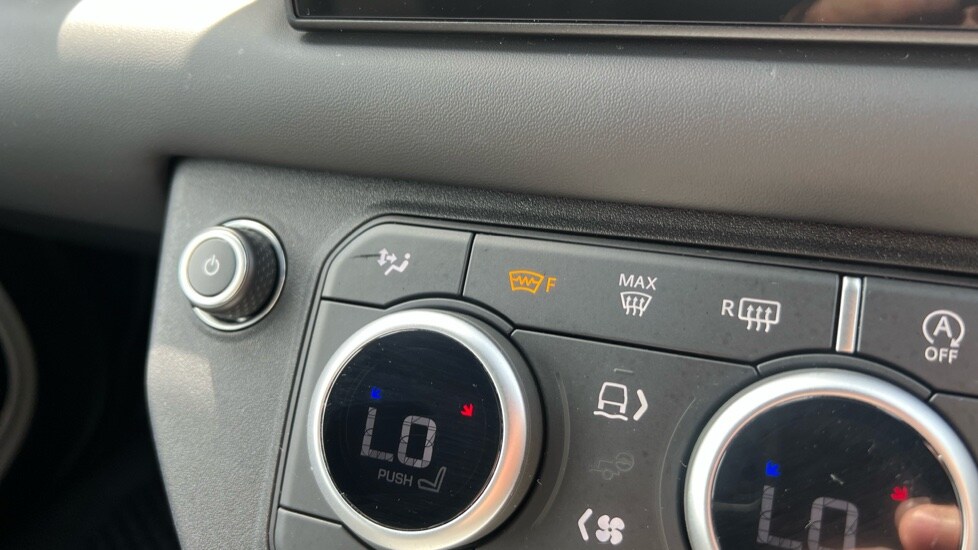 Used Land Rover Defender 2024 for sale - 76568042: Photo 71