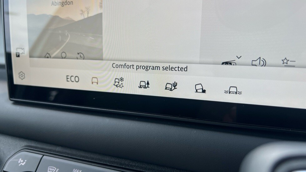 Used Land Rover Defender 2024 for sale - 76568042: Photo 74