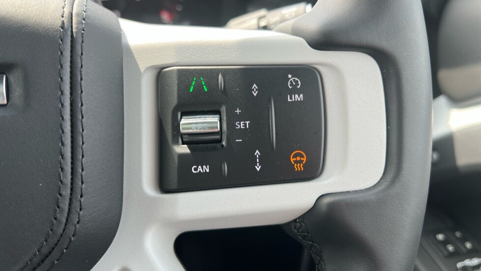 Used Land Rover Defender 2024 for sale - 76568042: Photo 78