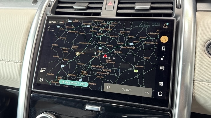 Used Land Rover Discovery 2024 for sale - 76086619: Photo 16